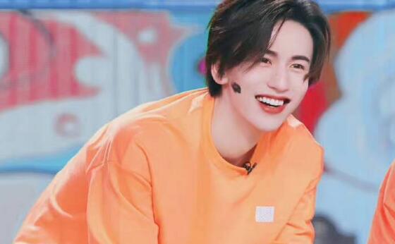 张凌赫白鹿快乐大本营是哪一期