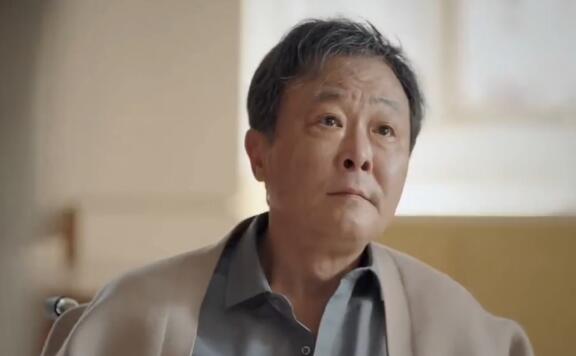 底线徐天的爸爸是谁扮演的