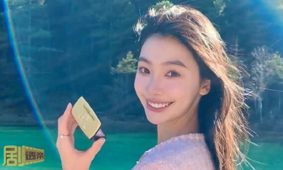 易梦玲毕业于哪所大学