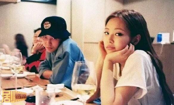 Jennie权志龙什么时候在一起的